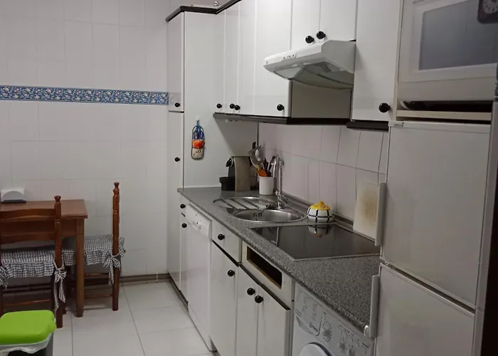 Apartament 1 *
